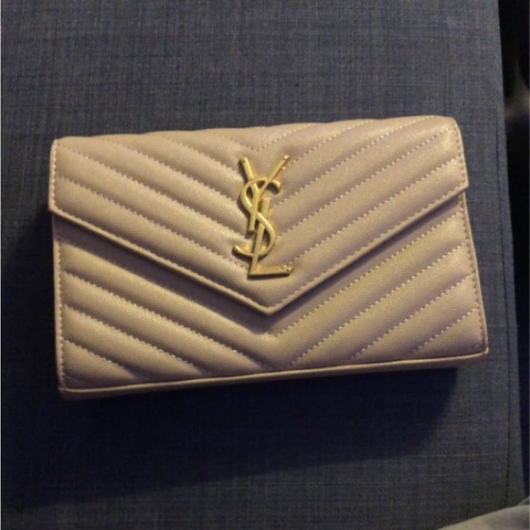 YSL $1550 , MINT CONDITION, open to negotiation - Picture 1 of 1